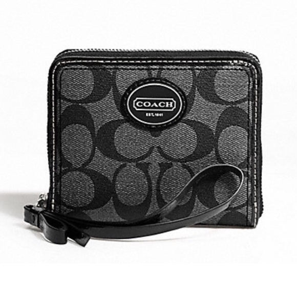 Coach Handbags - NWT Coach Peyton Medium Zip Around Bi-fold Wallet Coach Handbags - NWT Coach Peyton Medium Zip Around Bi-fold Wallet